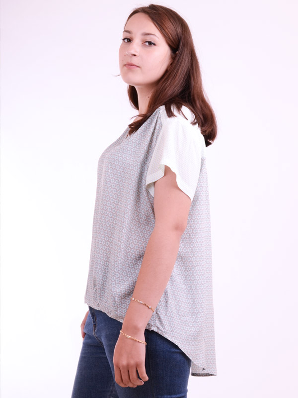  Blouse with combined print B74