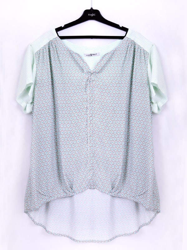  Blouse with combined print B74